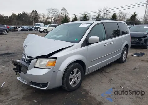2010 Dodge Grand Caravan Sxt z USA, uszkodzony, nr VIN 2D4RN5D15AR264026